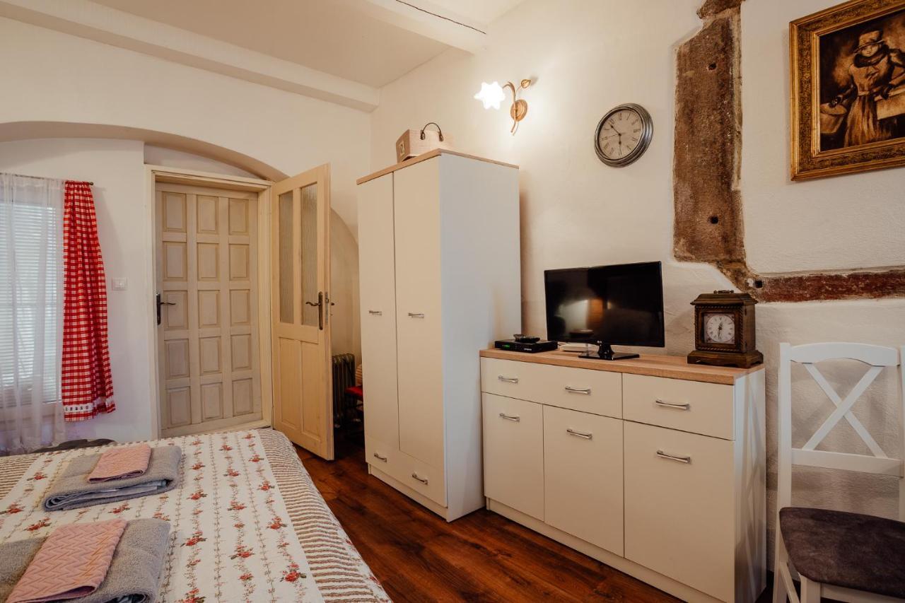 Apartamento Strieborny Dvor Banská Štiavnica Exterior foto